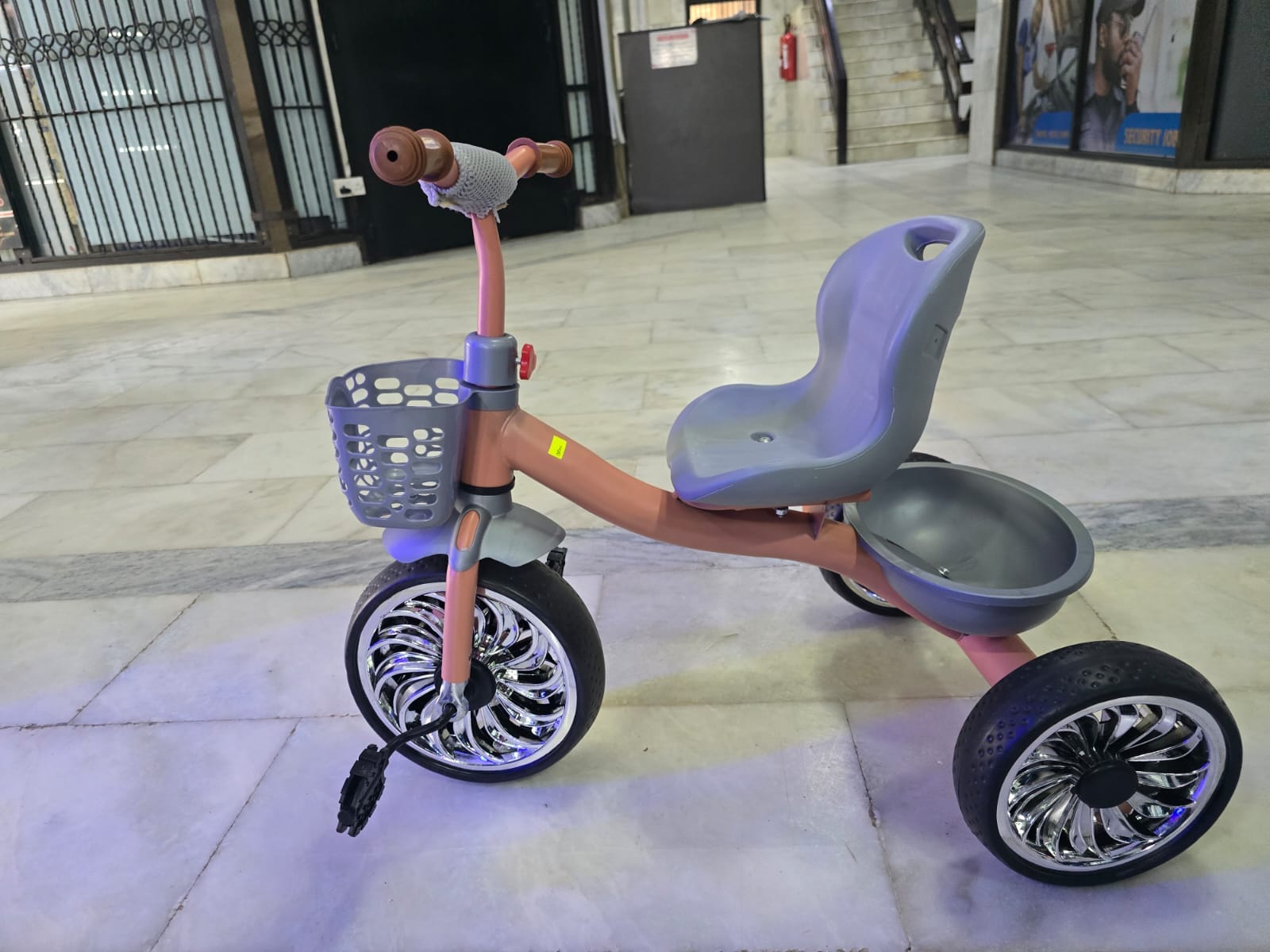 Independent Tricycle